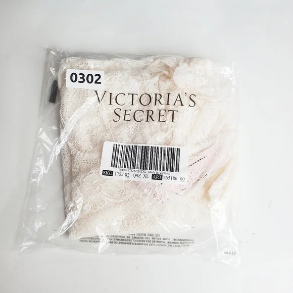 Victoria Secret The Lacie Plunge Bodysuit Size XL - Picture 4 of 8